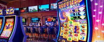 lanbet777 တိုက်ရိုက် ကာစီနို Live Baccarat Dragon Tiger dealer စားပွဲ မြင်ကွင်း